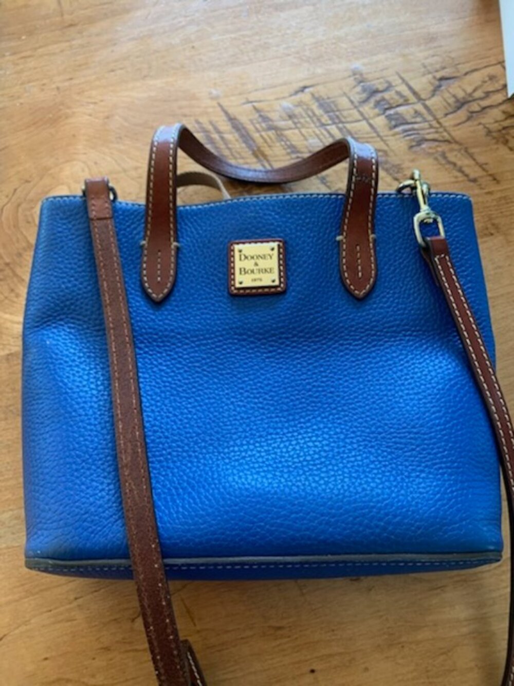 Dooney & Bourke purse